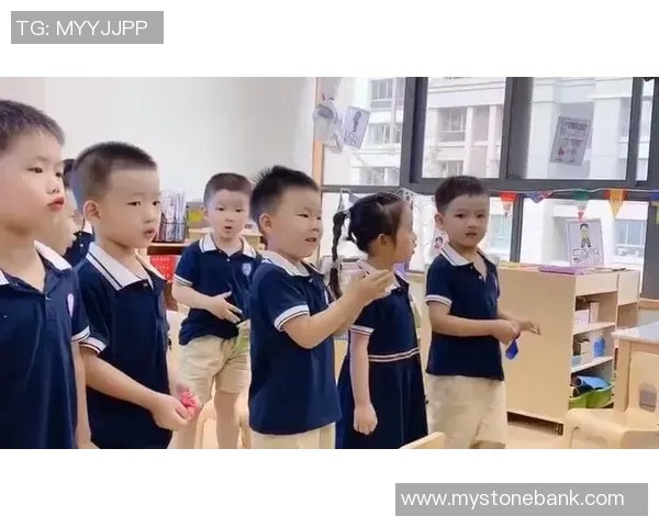 足球明星接龙表情包大挑战让我们一起分享快乐与激情的瞬间