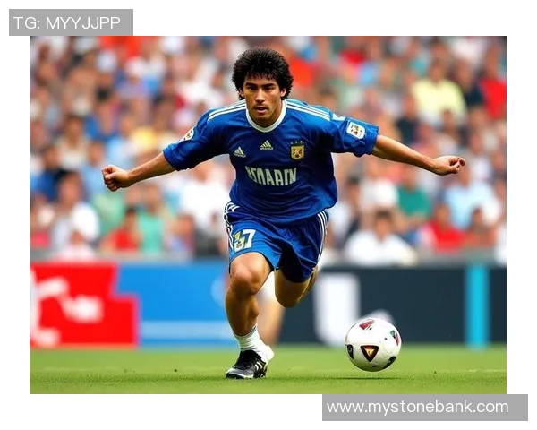 足球场上的魅力瞬间那些高颜值明星球员的迷人时刻回顾